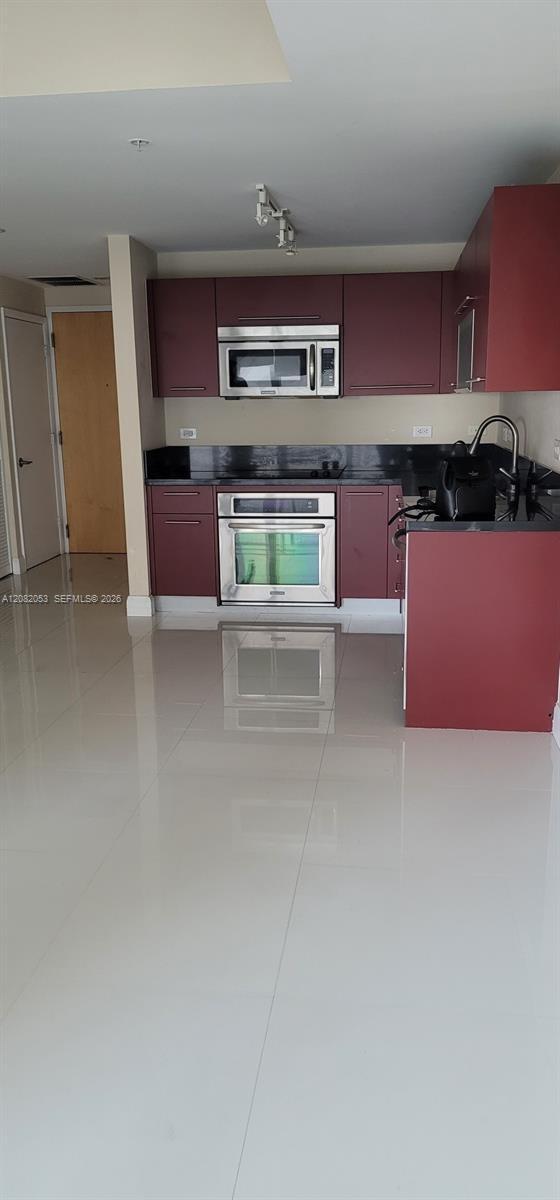 244 Biscayne Blvd # 652, Miami FL 33132 photo 2
