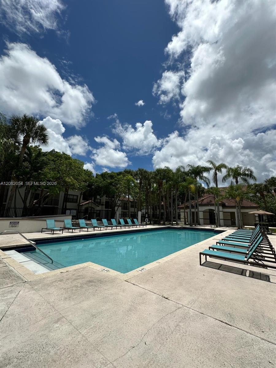 540 S Park Rd # 9, Hollywood FL 33021 photo 3