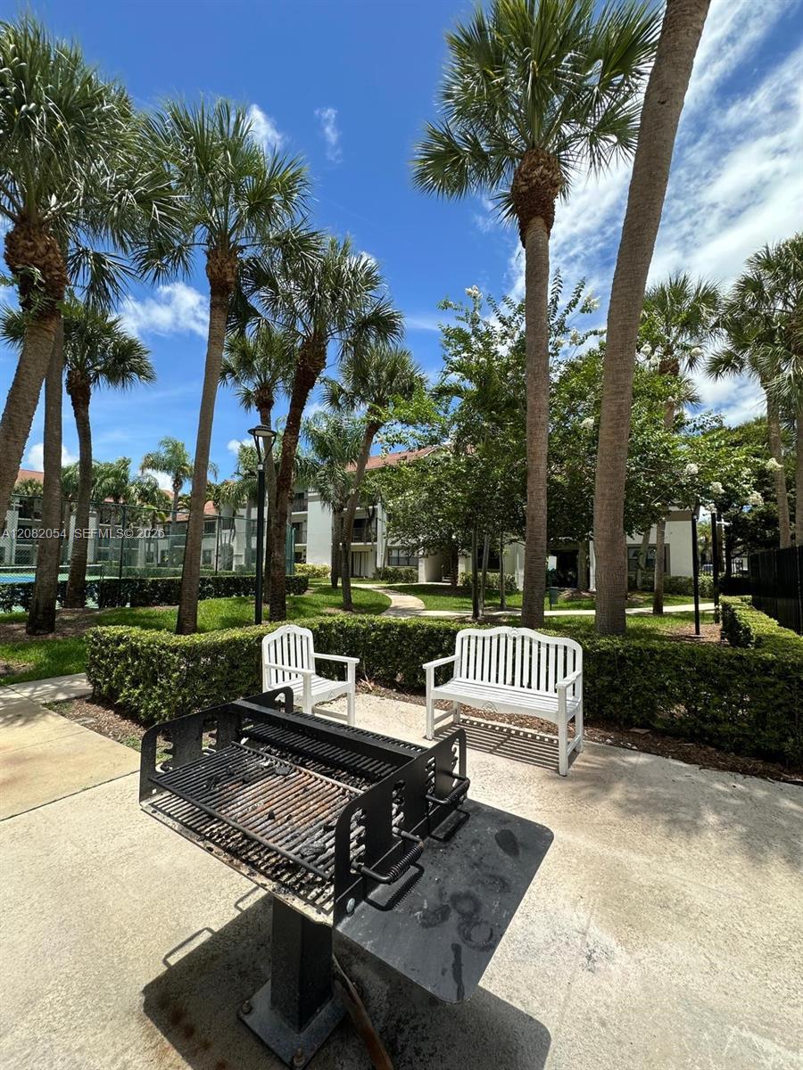 540 S Park Rd # 9, Hollywood FL 33021 photo 5