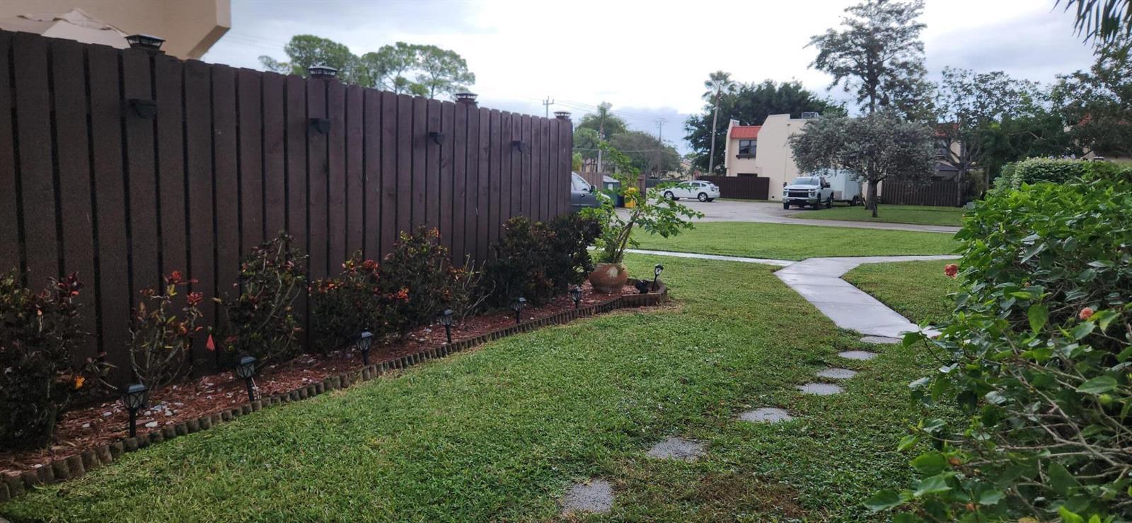 6291 SEVEN SPRINGS Boulevard # C, FL 33463 photo 2