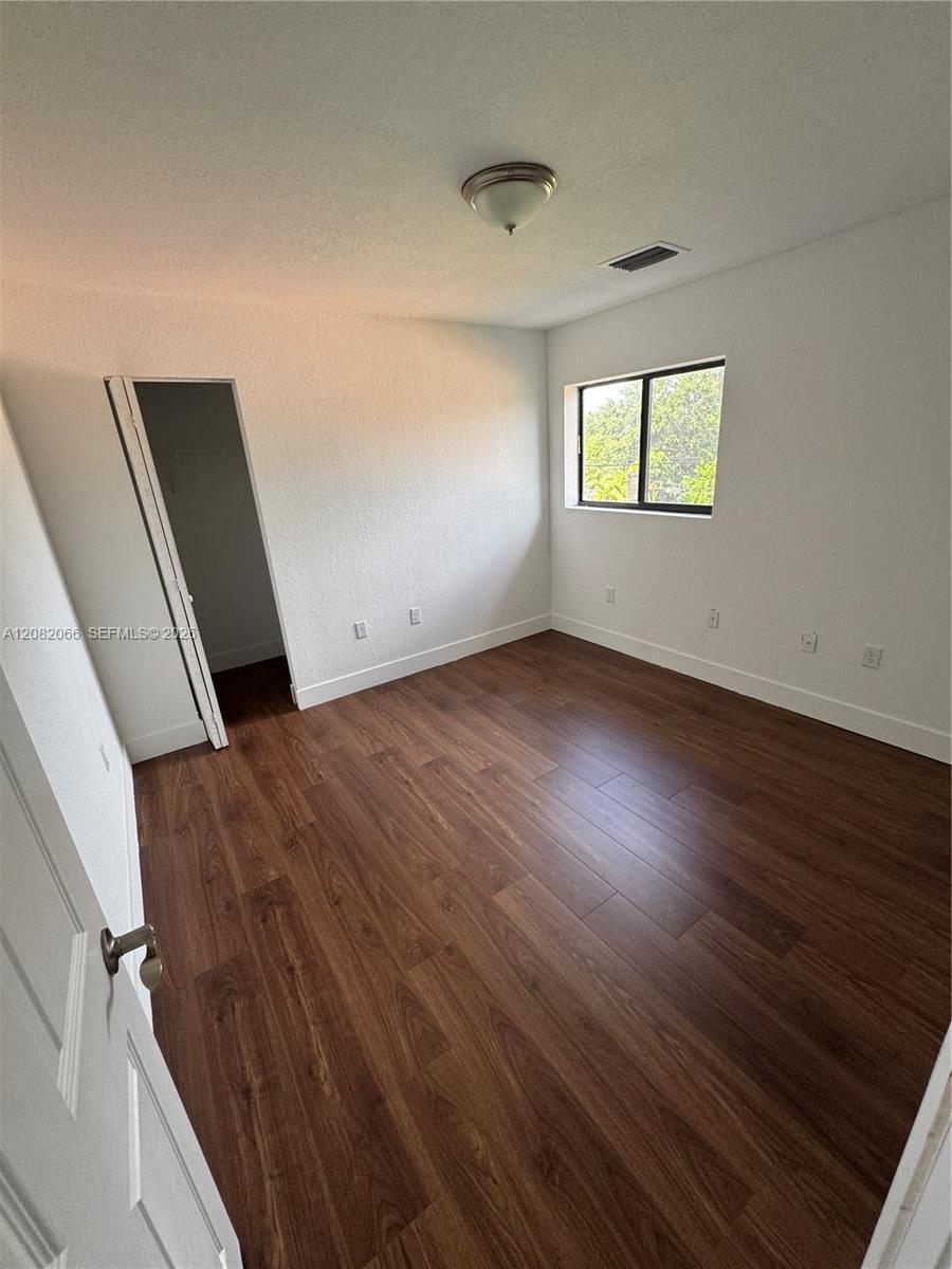 1152 NW 115, Miami FL 33150 photo 5