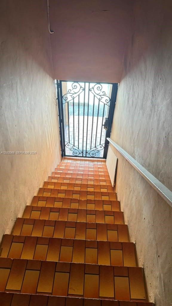 2770 W 61st Pl # 204, Hialeah FL 33016 photo 4