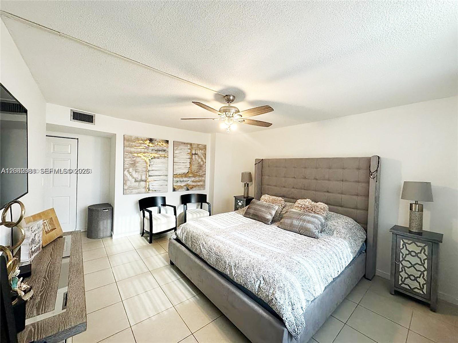 2750 NE 183rd St # 1404, Aventura FL 33160 photo 3