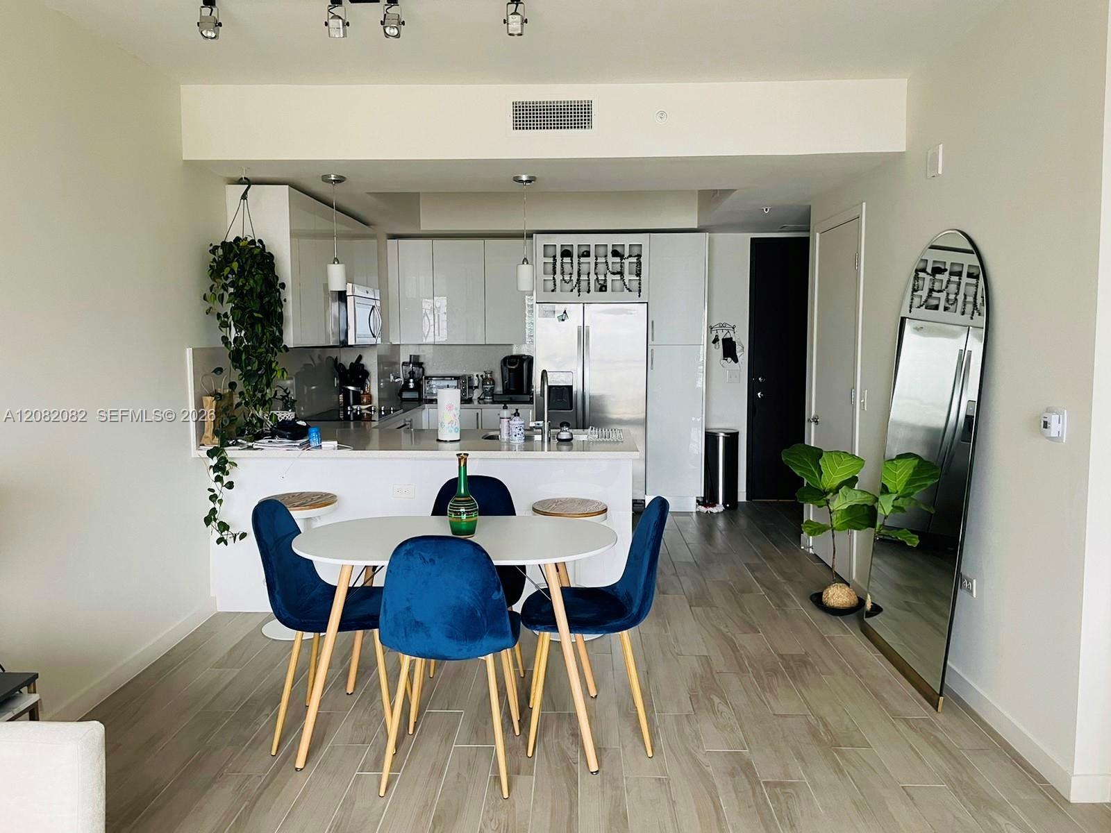 999 SW 1st AVE # 2710, Miami FL 33130 photo 5