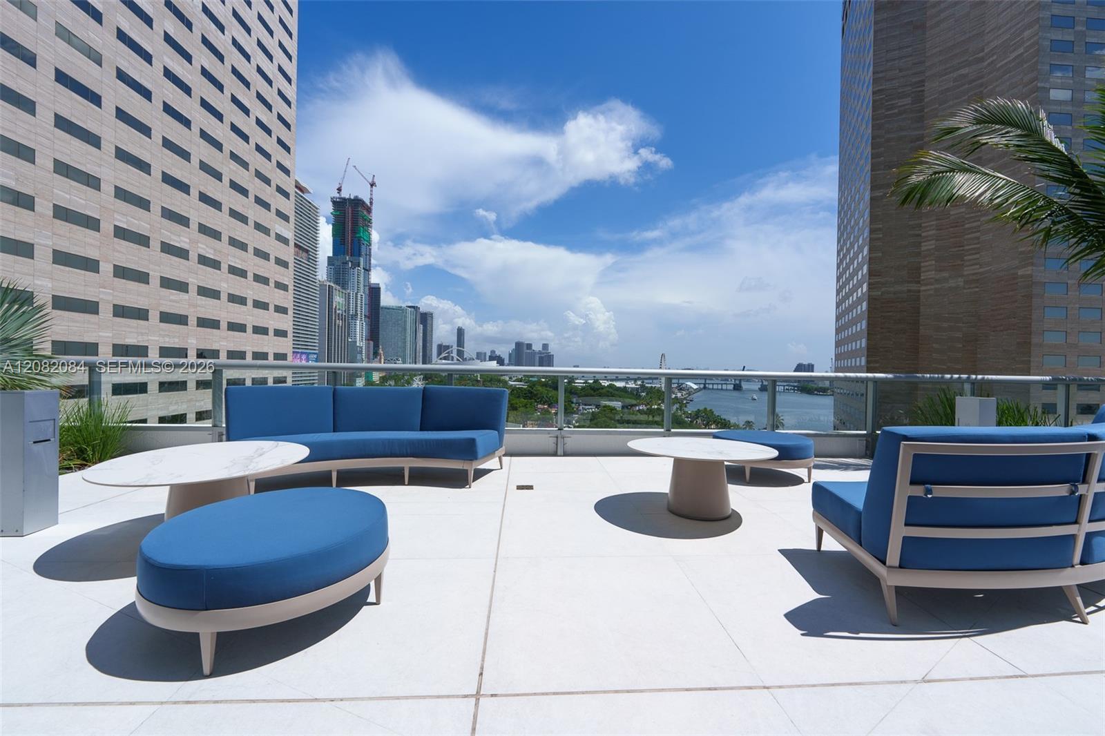 325 S Biscayne Blvd # 415, Miami FL 33131 photo 2