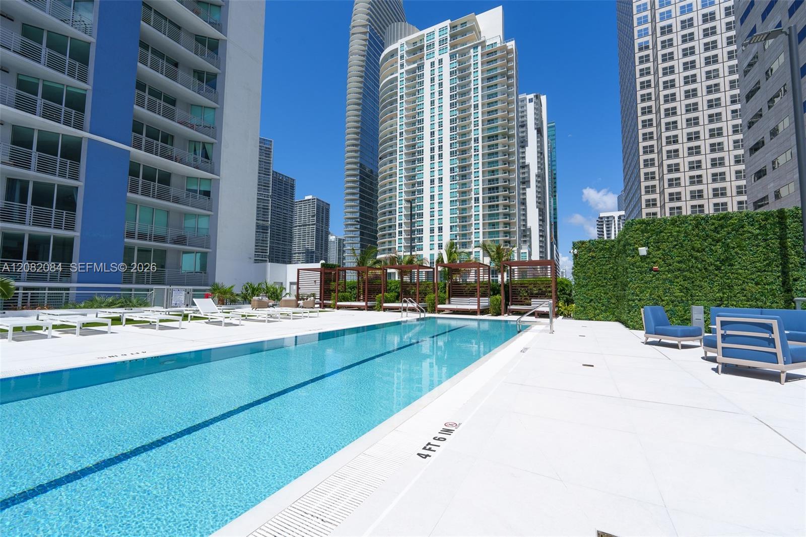 325 S Biscayne Blvd # 415, Miami FL 33131 photo 3
