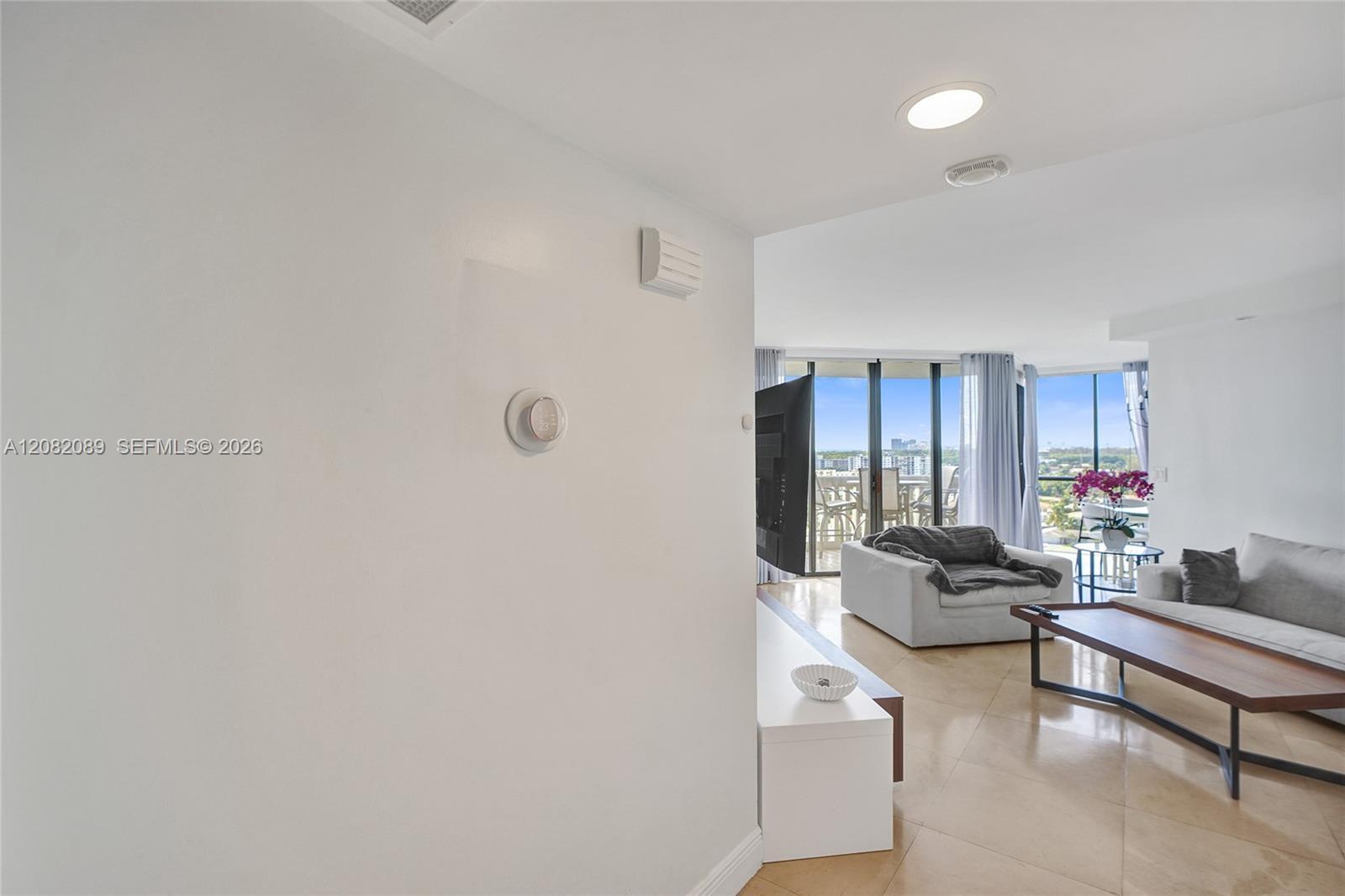 1000 E Island Blvd # 1403, Aventura FL 33160 photo 2