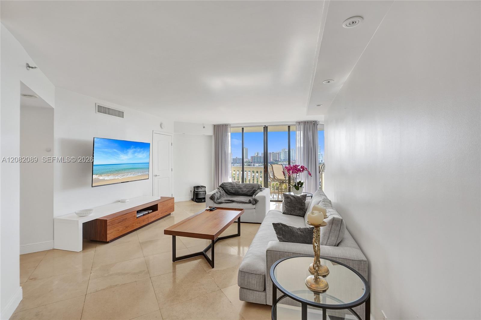 1000 E Island Blvd # 1403, Aventura FL 33160 photo 4