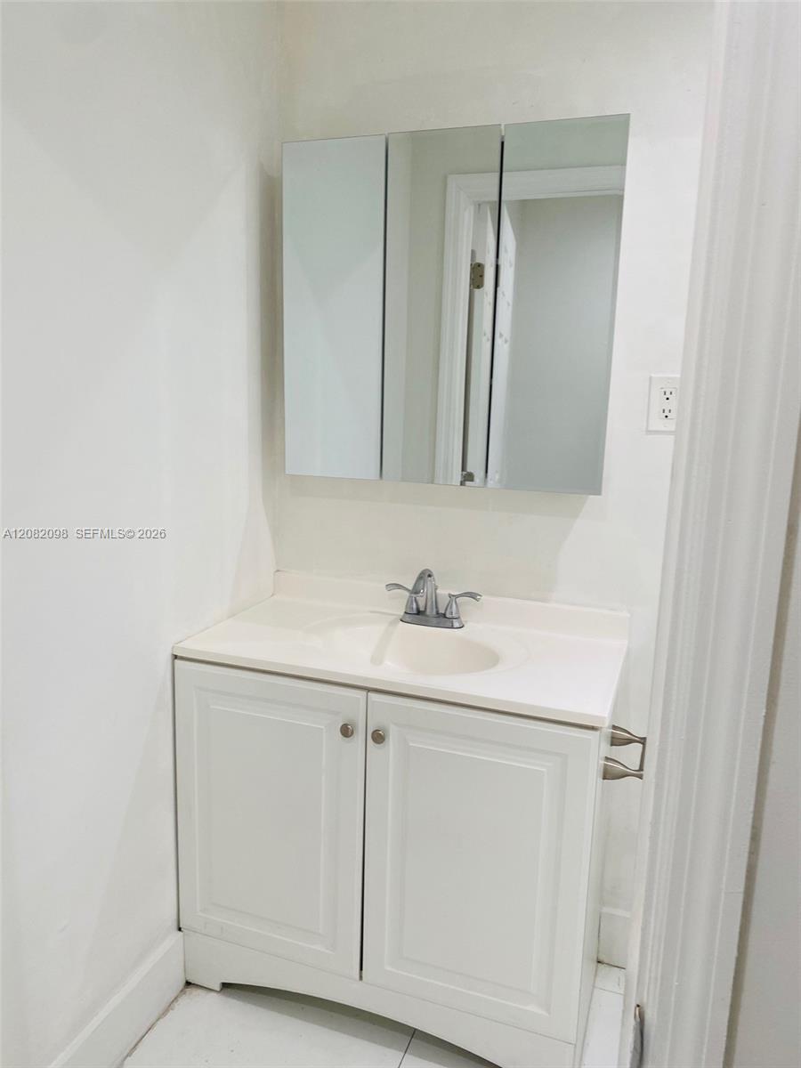 3335 SW 26th St # 3335, Miami FL 33133 photo 4