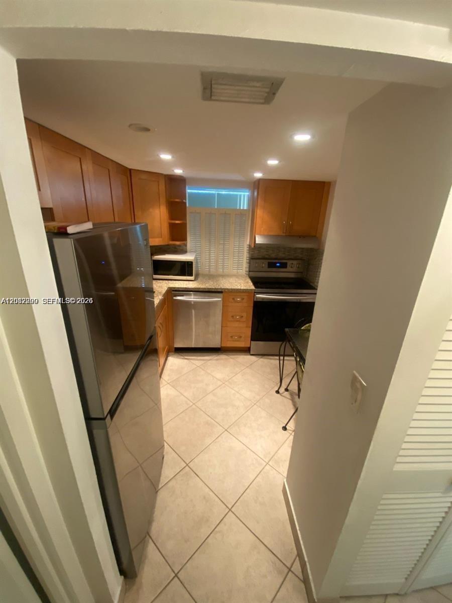 17570 Atlantic Blvd # 502, Sunny Isles Beach FL 33160 photo 2