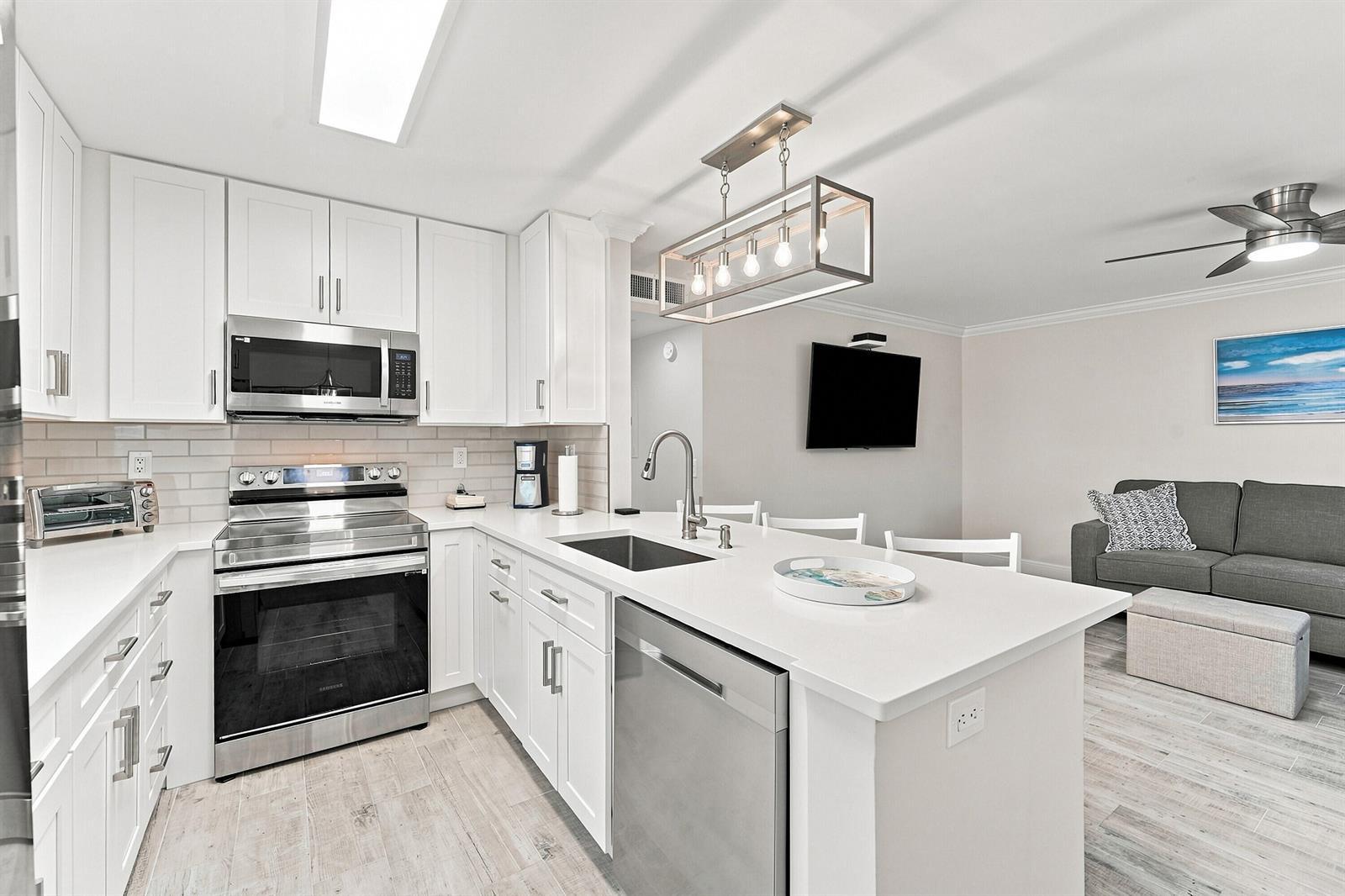 633 Normandy Lane, Delray Beach FL 33484