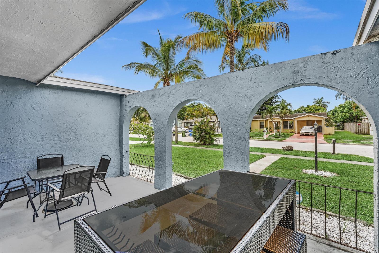 5260 SW 6TH Place, Margate FL 33068 photo 5