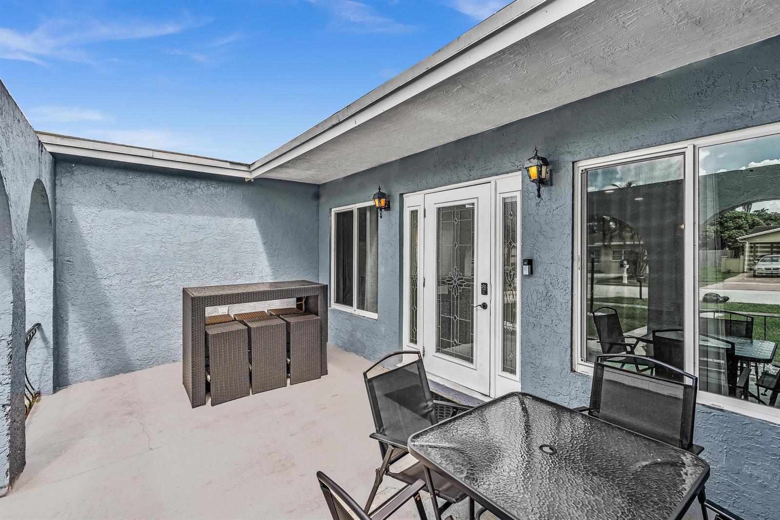 5260 SW 6TH Place, Margate FL 33068 photo 4