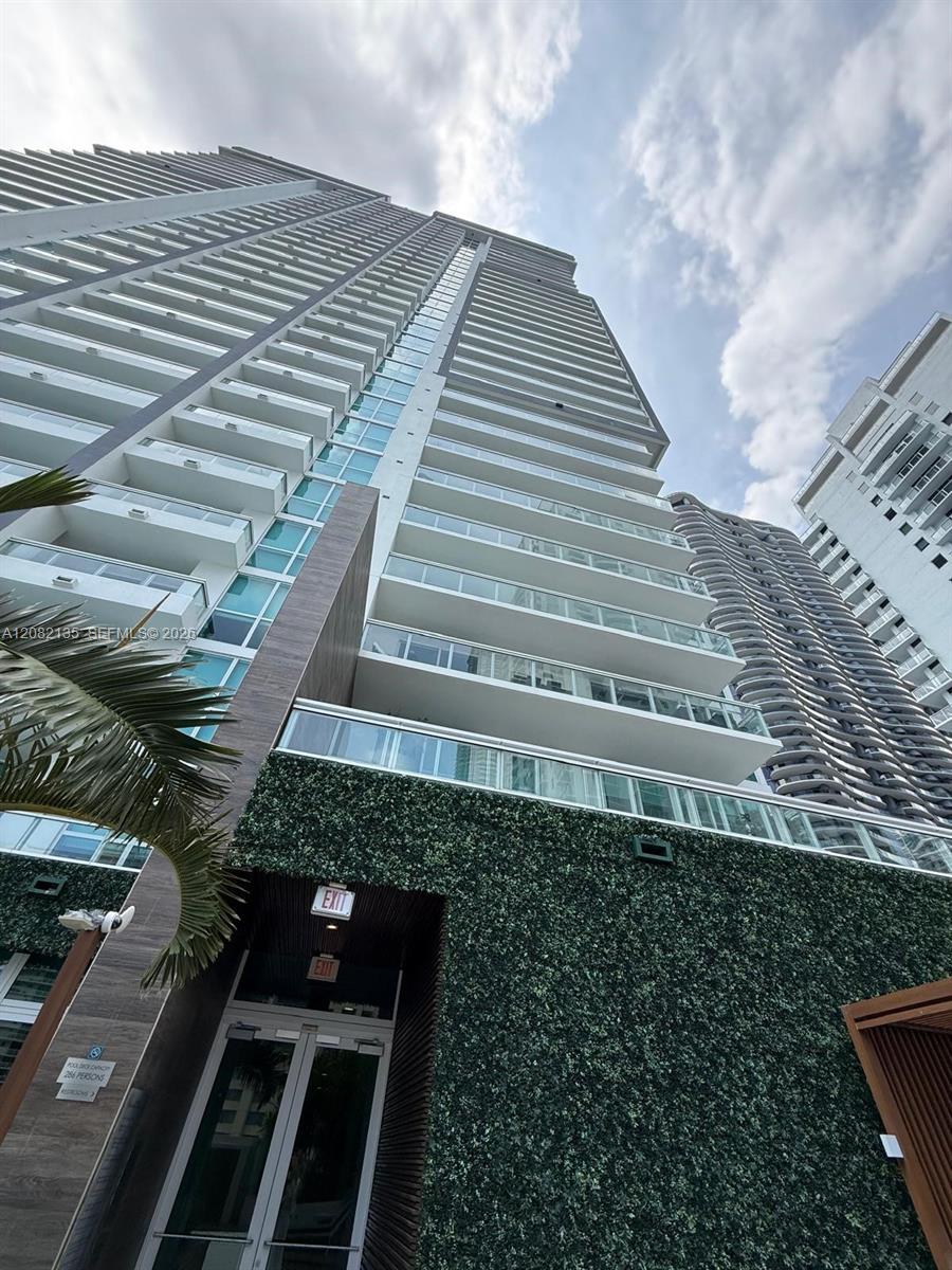 1080 Brickell Ave # 913, Miami FL 33131 photo 4