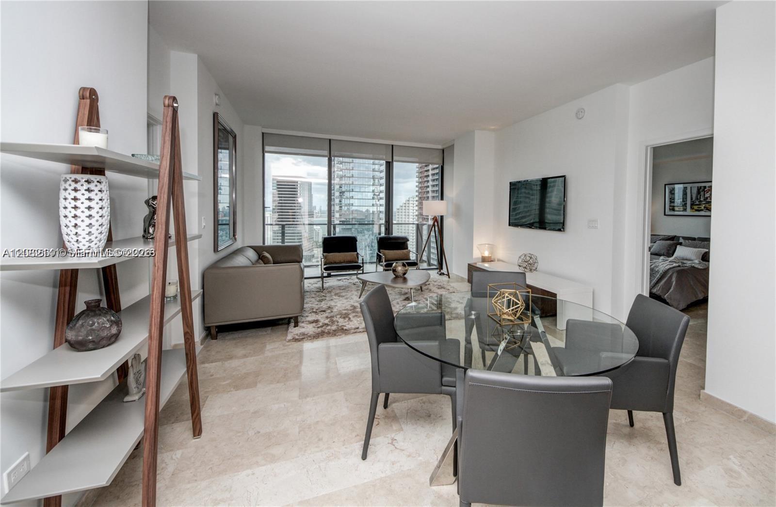 88 SW 7th St # 2605, Miami FL 33130 photo 3