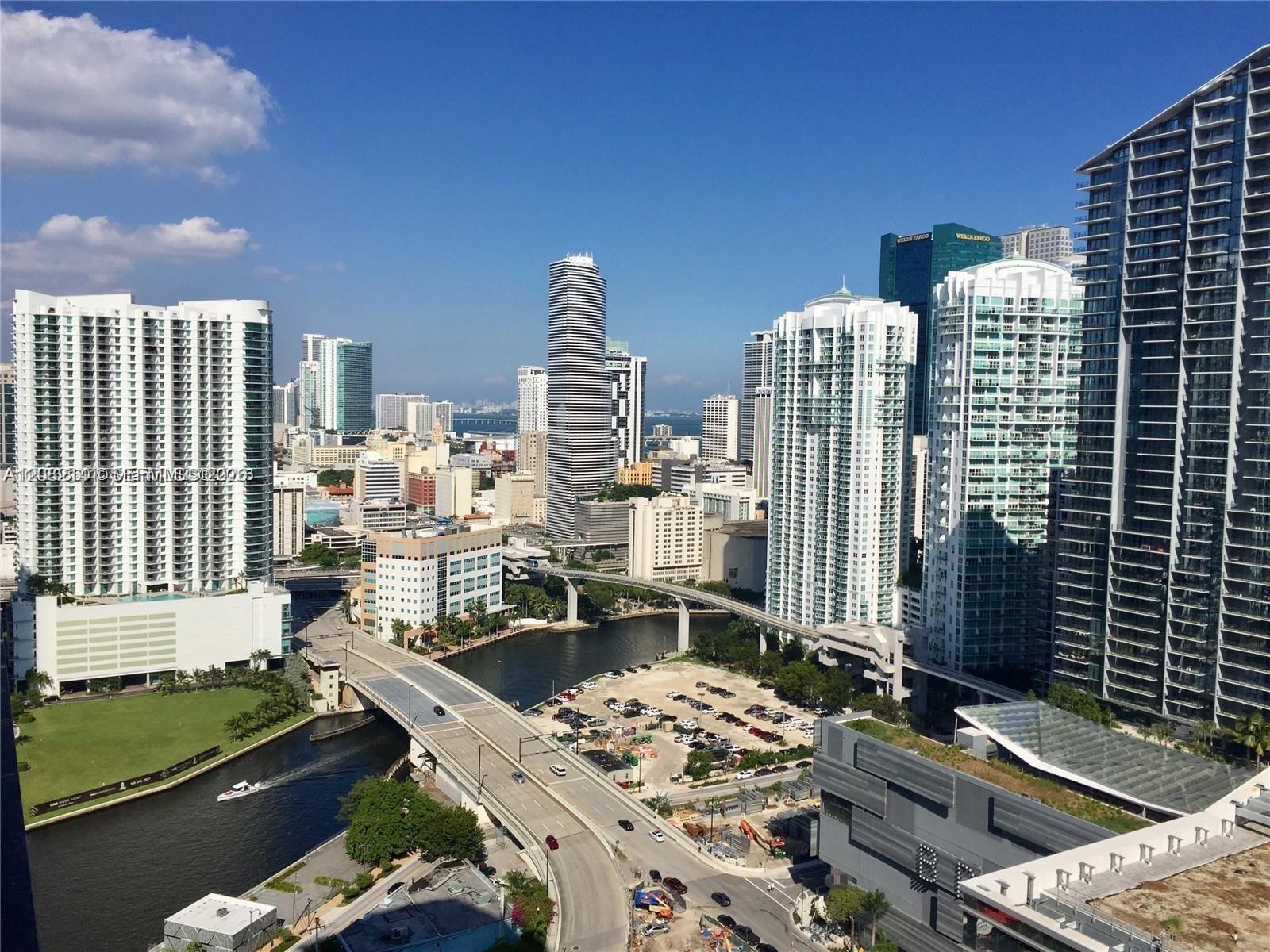 88 SW 7th St # 2605, Miami FL 33130