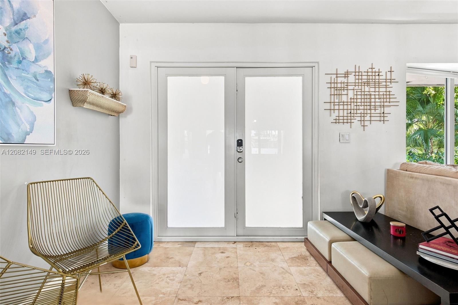 1103 Washington St, Hollywood FL 33019 photo 4