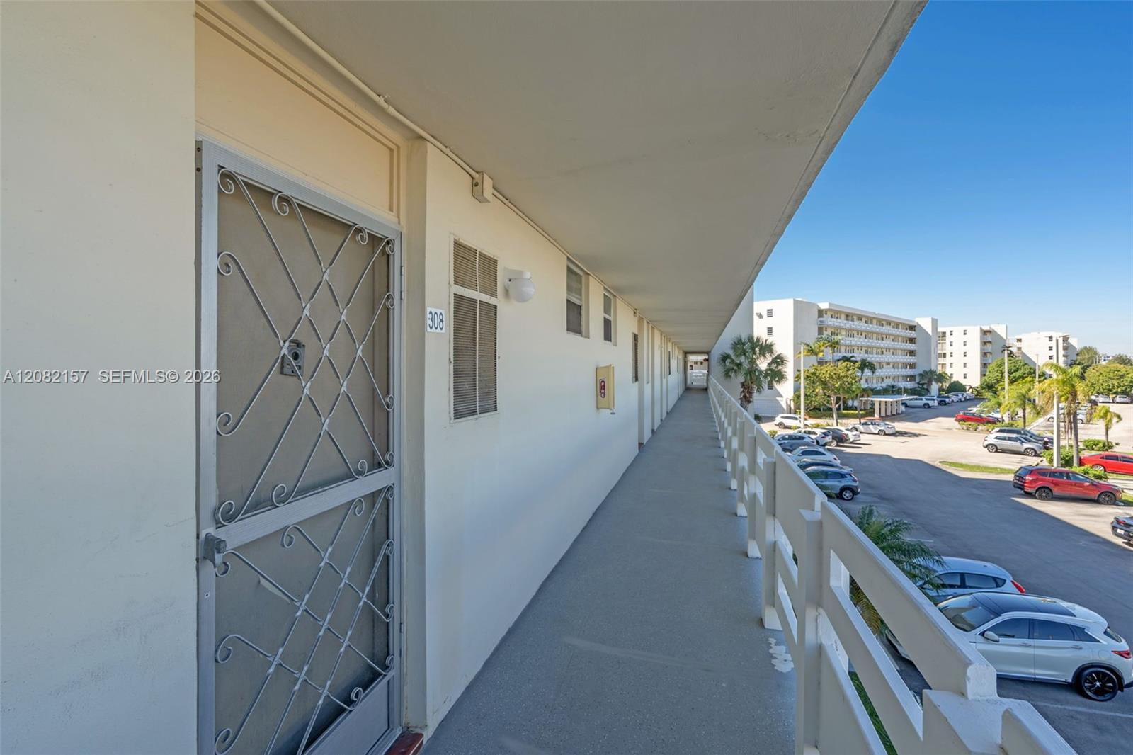 3010 Marcos Dr # R308, Aventura FL 33160 photo 3