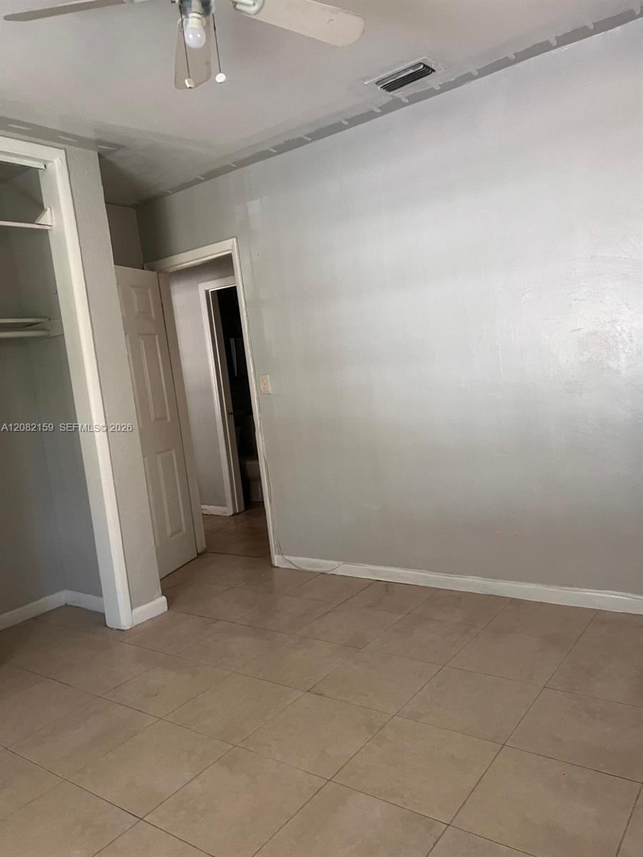 Miami Gardens, FL 33054 photo 3