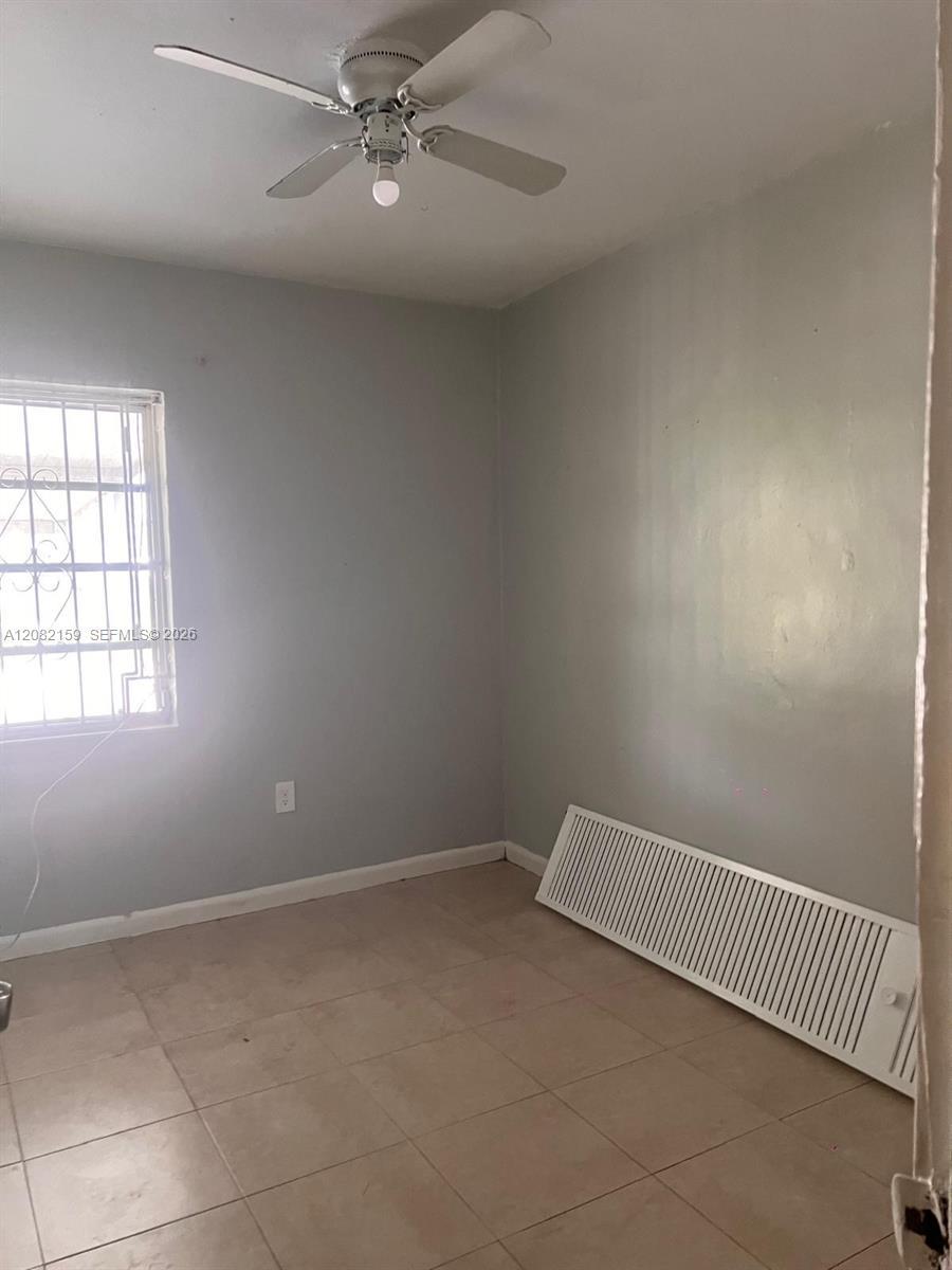 Miami Gardens, FL 33054 photo 4
