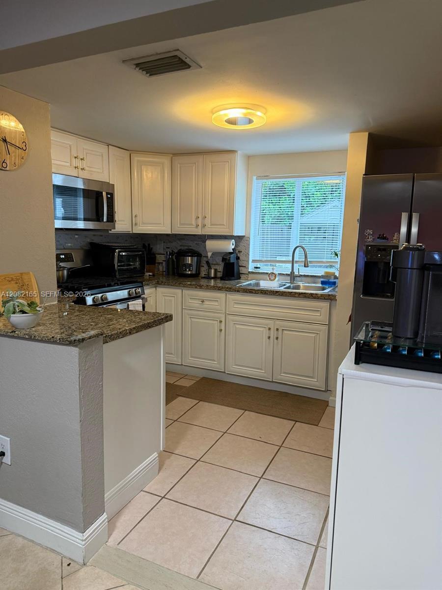 7002 SW 114th Ave # 7002, Miami FL 33173 photo 2