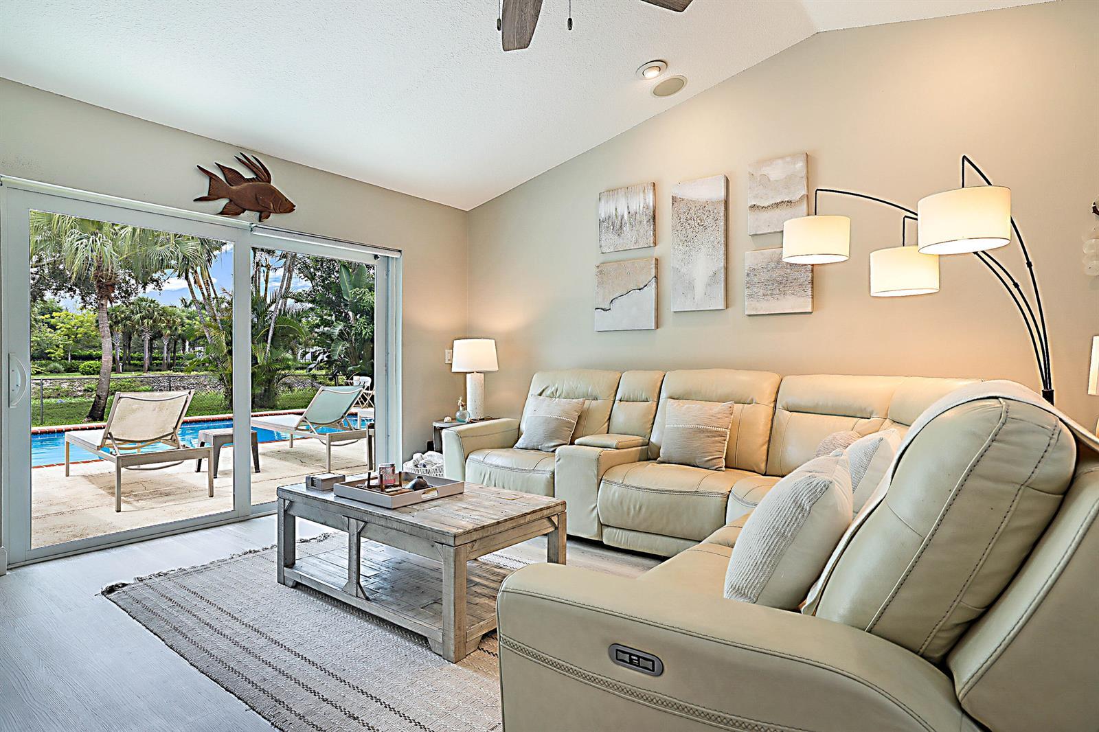 1103 NW 11th Street, Boynton Beach FL 33426 photo 5