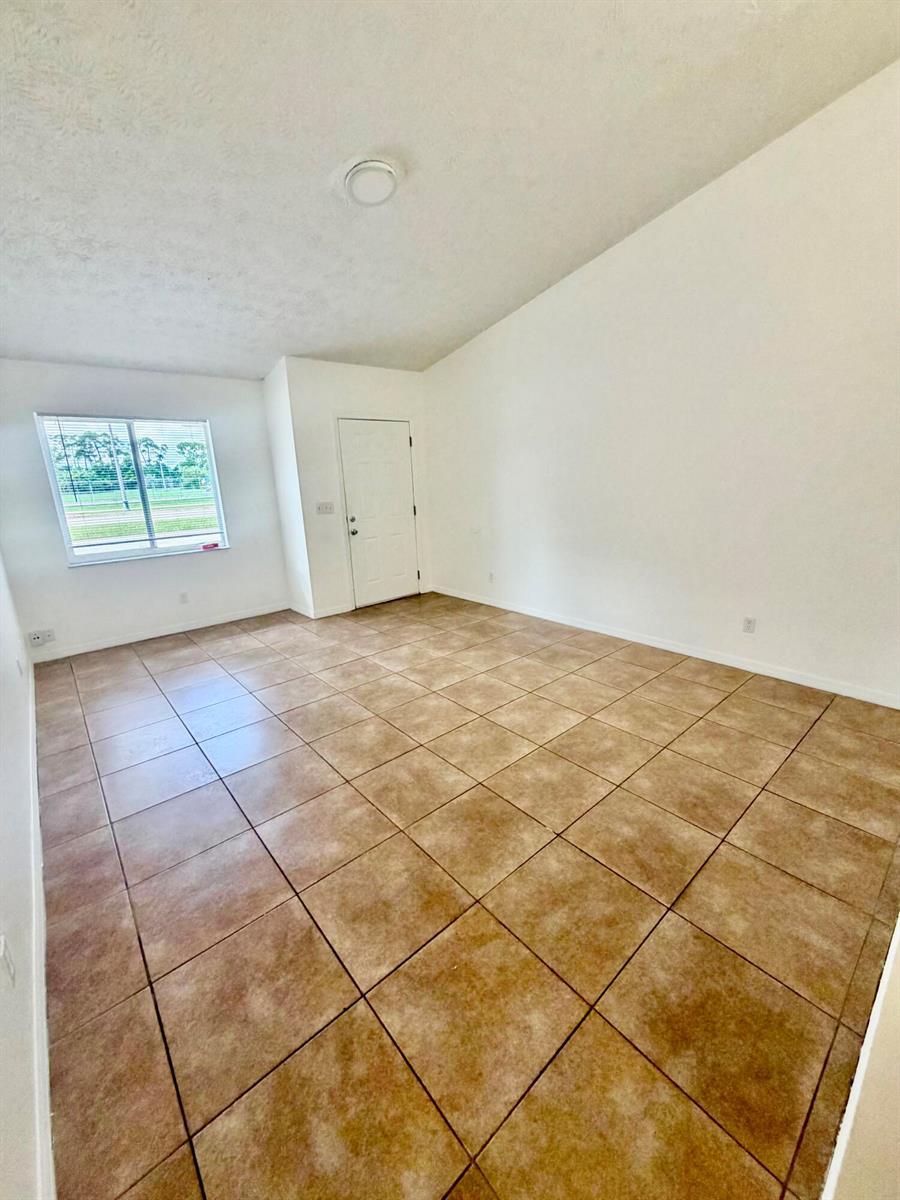 1661 SE Lennard Road, Port St. Lucie FL 34952 photo 2