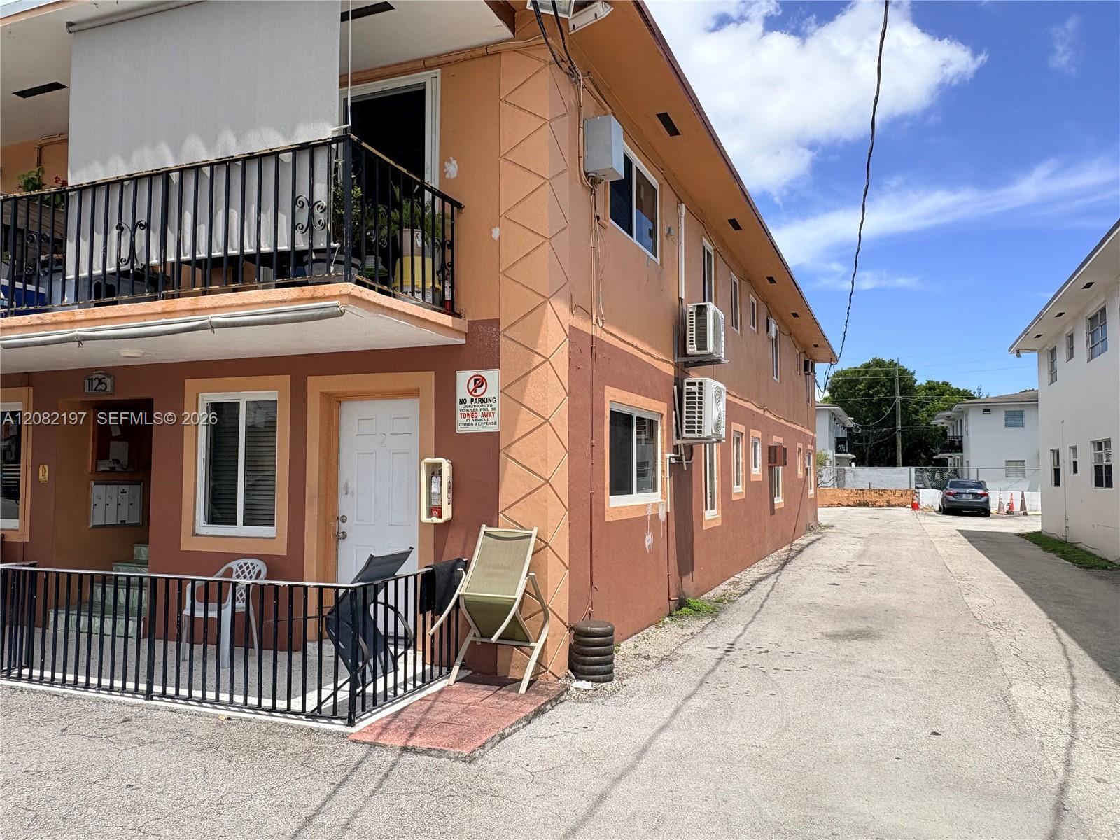 1125 SE 9th Ave # 2, Hialeah FL 33010 photo 2