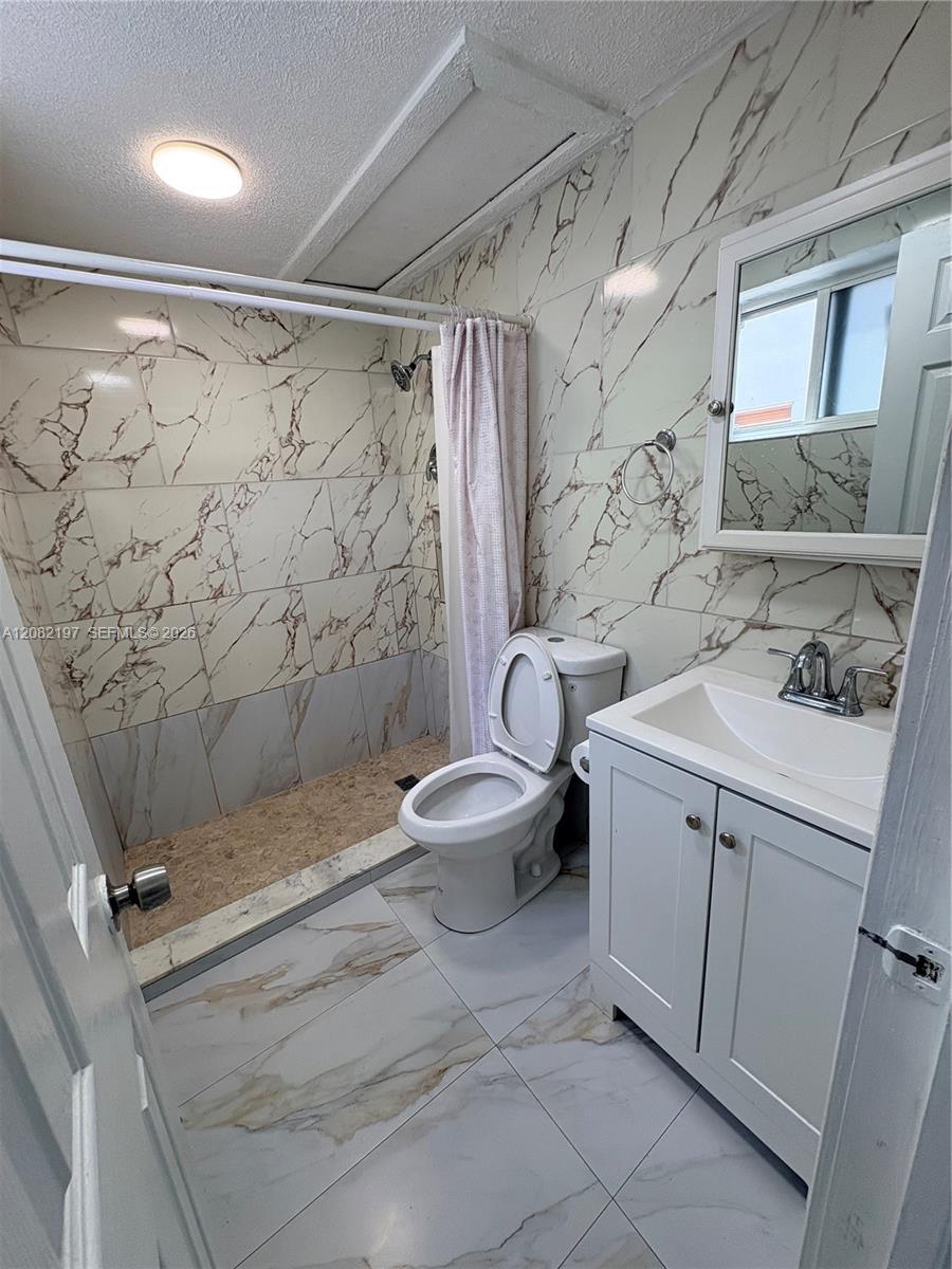 1125 SE 9th Ave # 2, Hialeah FL 33010 photo 5
