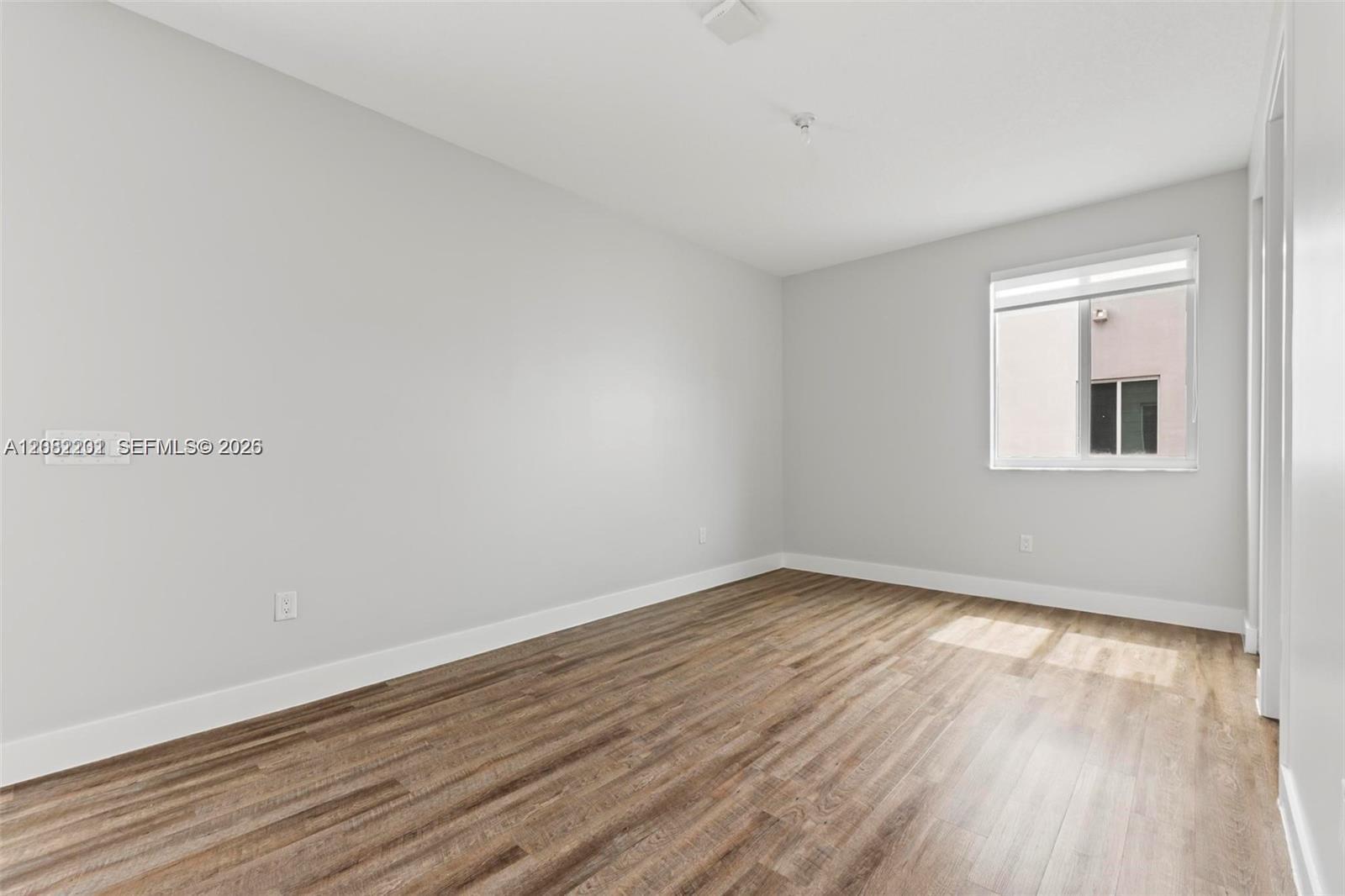 6658 NW 102nd Path, Doral FL 33178 photo 5