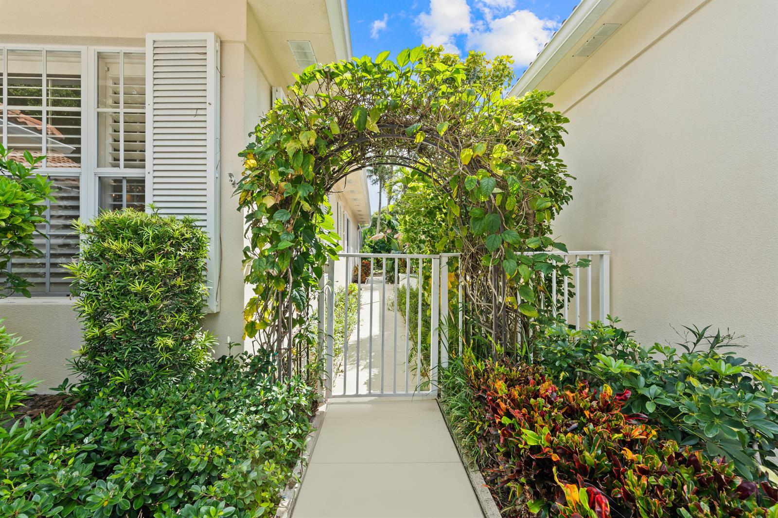 309 KELSEY PARK Circle, Palm Beach Gardens FL 33410 photo 4