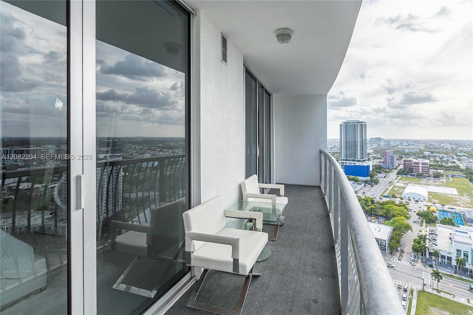 1750 N Bayshore Dr # 3211, Miami FL 33132 photo 2