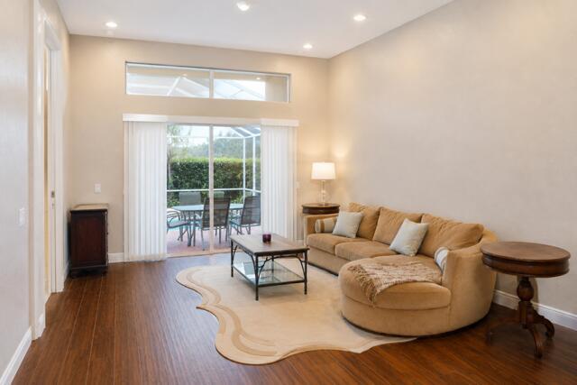 6400 Squirewood Way, Lake Worth FL 33467 photo 3