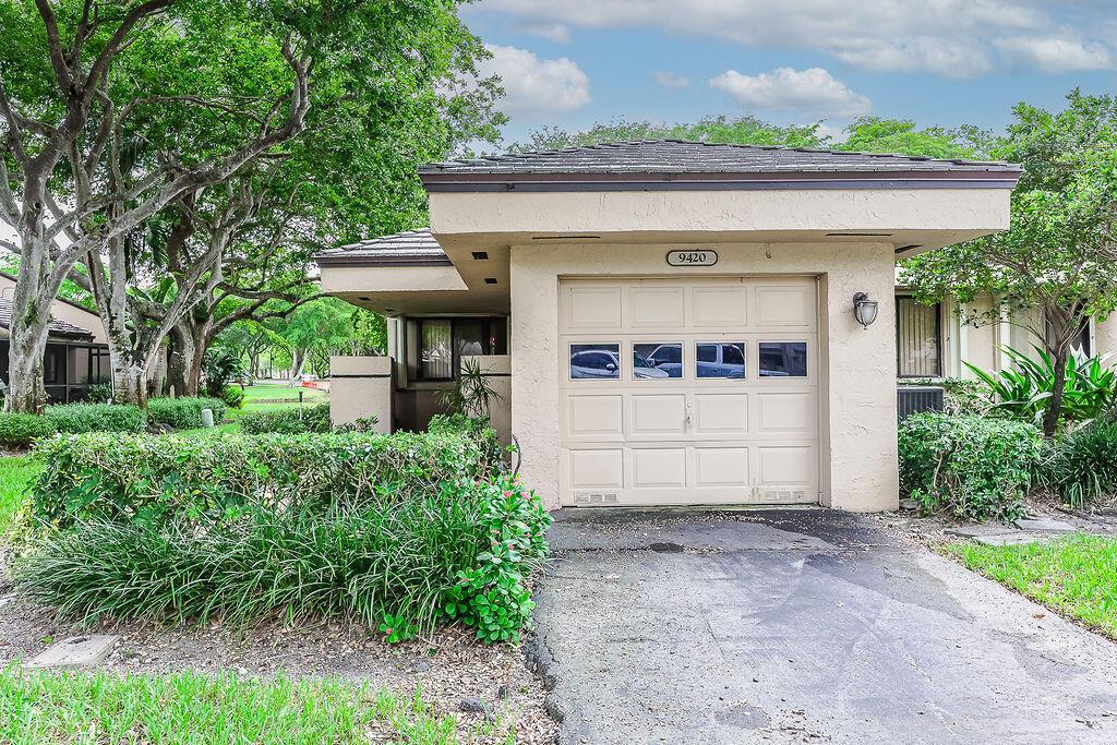 9420 Chelsea Drive S, Plantation FL 33324 photo 3