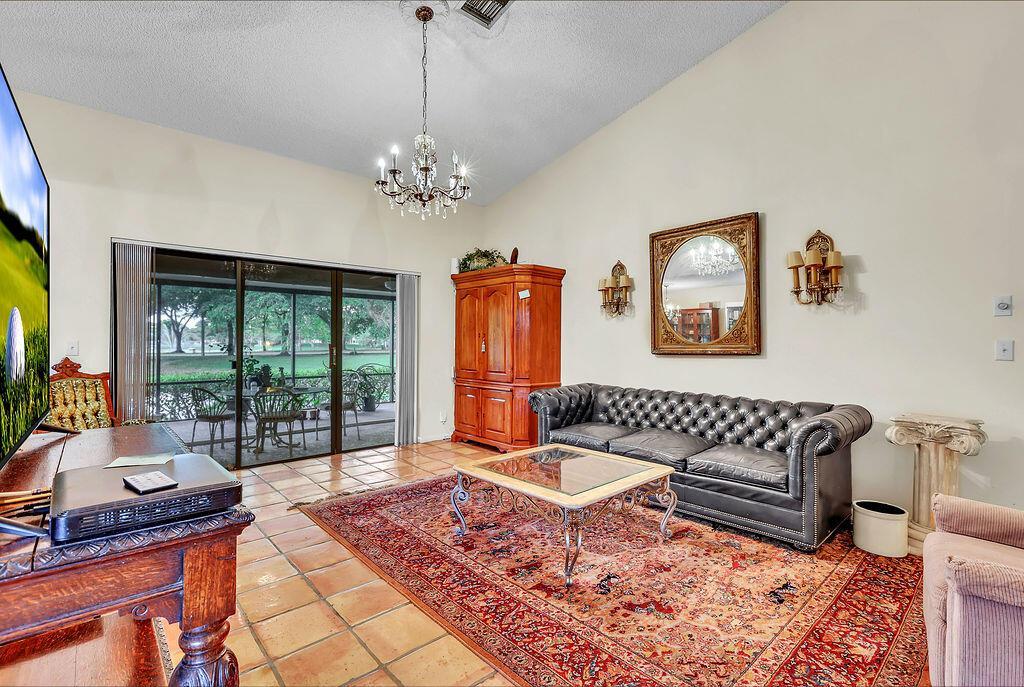 9420 Chelsea Drive S, Plantation FL 33324 photo 4