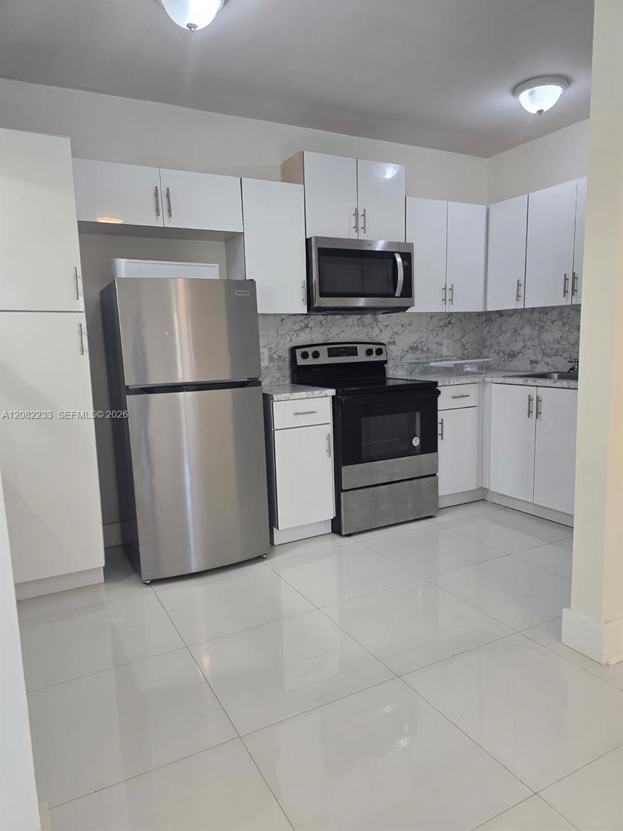 1945 NE 171st St # 1, North Miami Beach FL 33162 photo 3