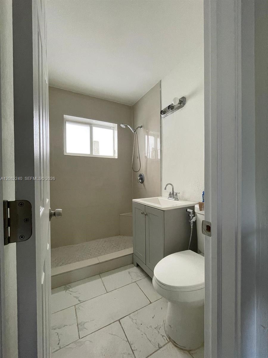 2142 NW 27th St # 2142, Miami FL 33142 photo 3