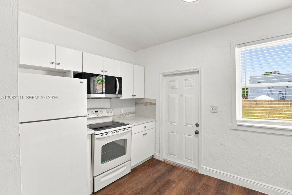 10215 SW 184th St, Cutler Bay FL 33157 photo 5