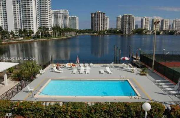 2750 NE 183rd St # 601, Aventura FL 33160 photo 3