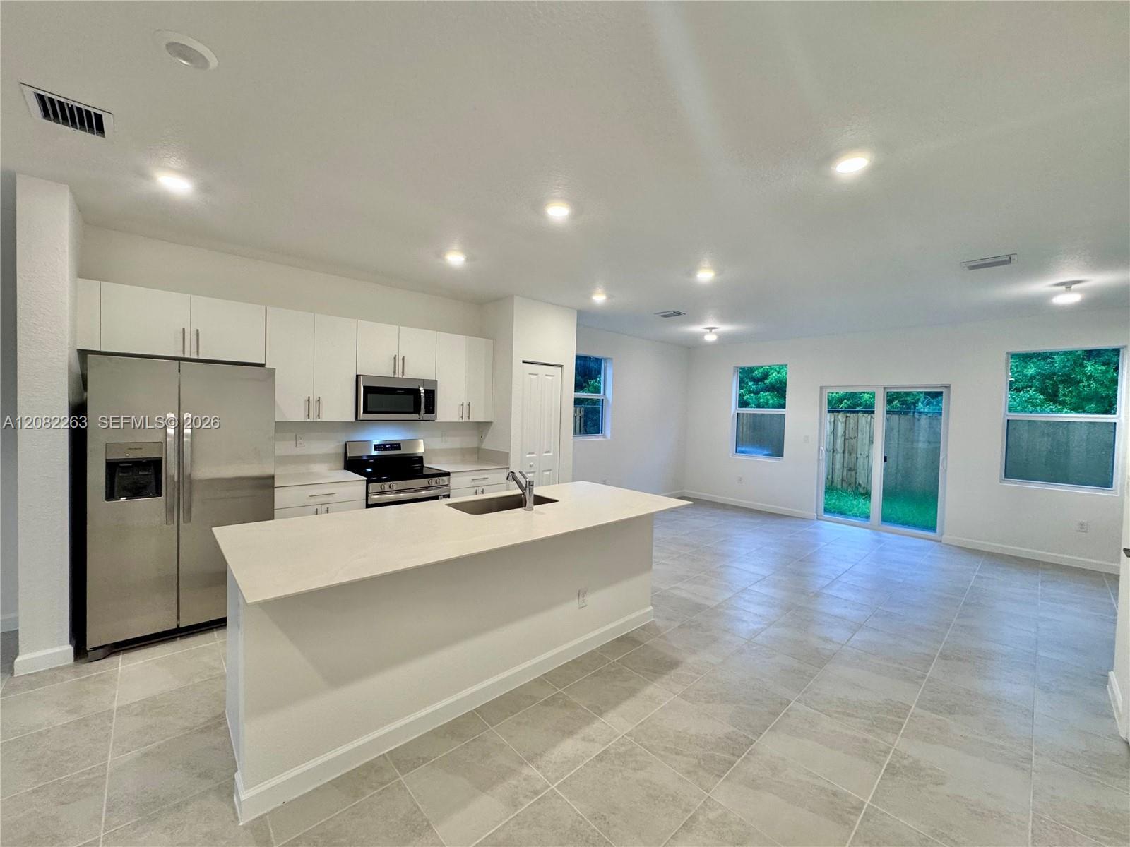 124 SE 10th Ct # 124, Homestead FL 33034 photo 3