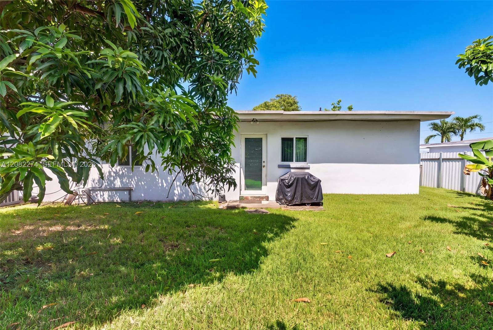 4105 SW 116th Ave, Miami FL 33165 photo 2