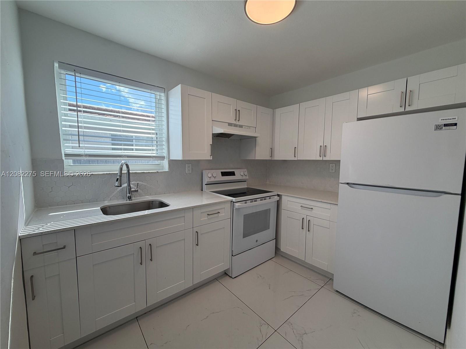 629 SW 10th St # 2, Miami FL 33130 photo 3