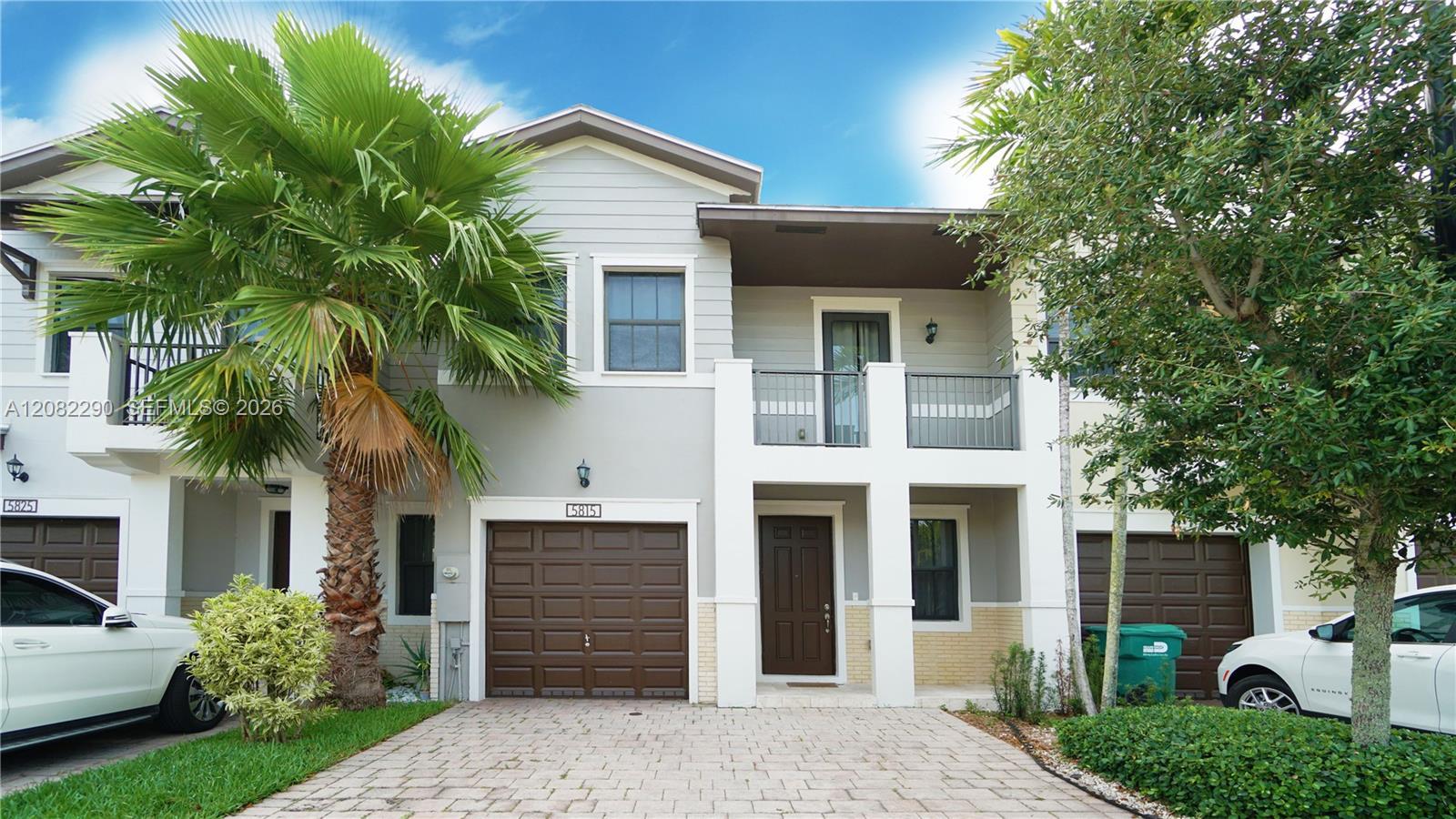 5815 NW 104th Path, Doral FL 33178 photo 2