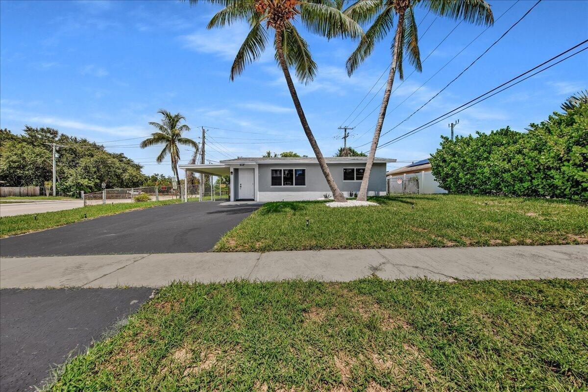 11 NE 28TH Court, Boynton Beach FL 33435 photo 2