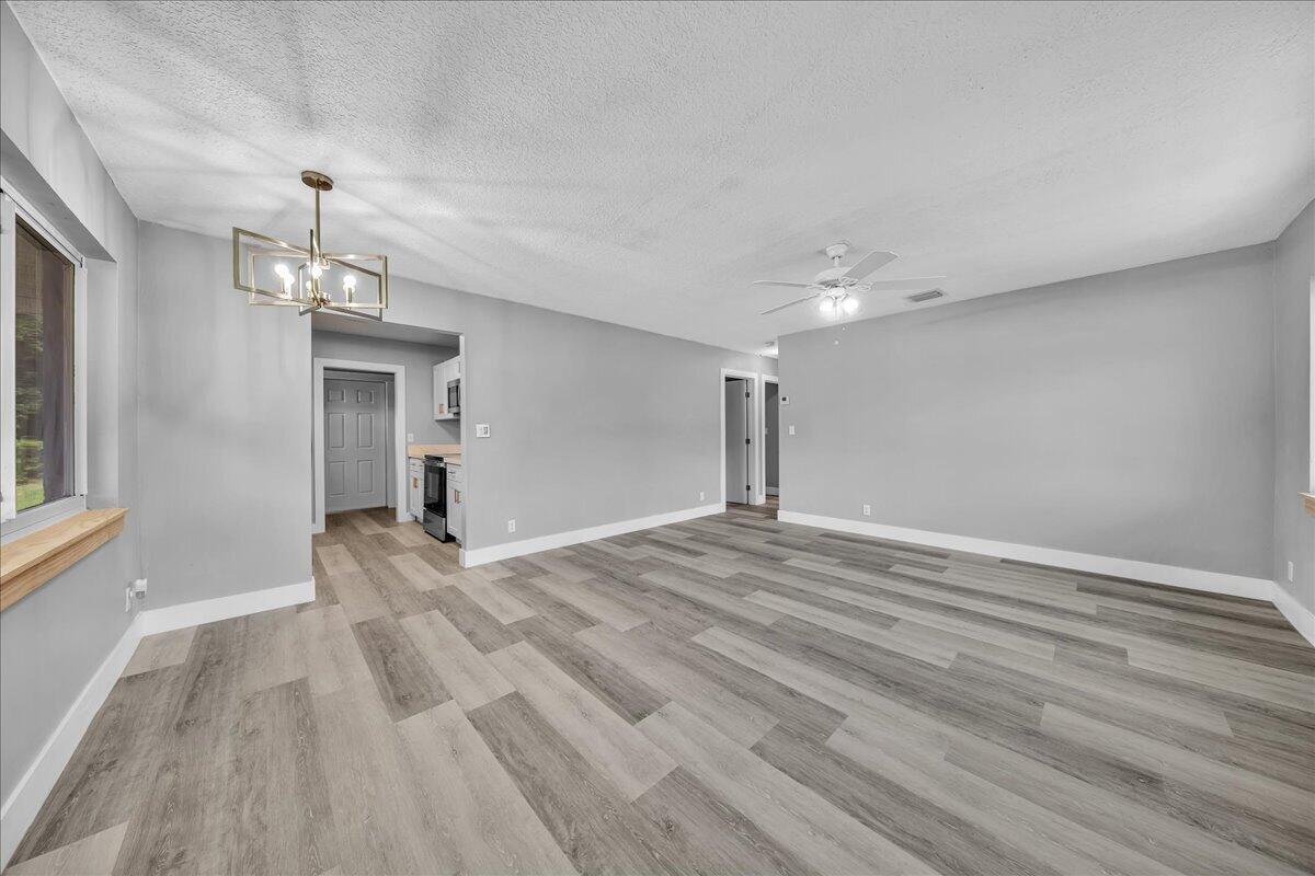 11 NE 28TH Court, Boynton Beach FL 33435 photo 4
