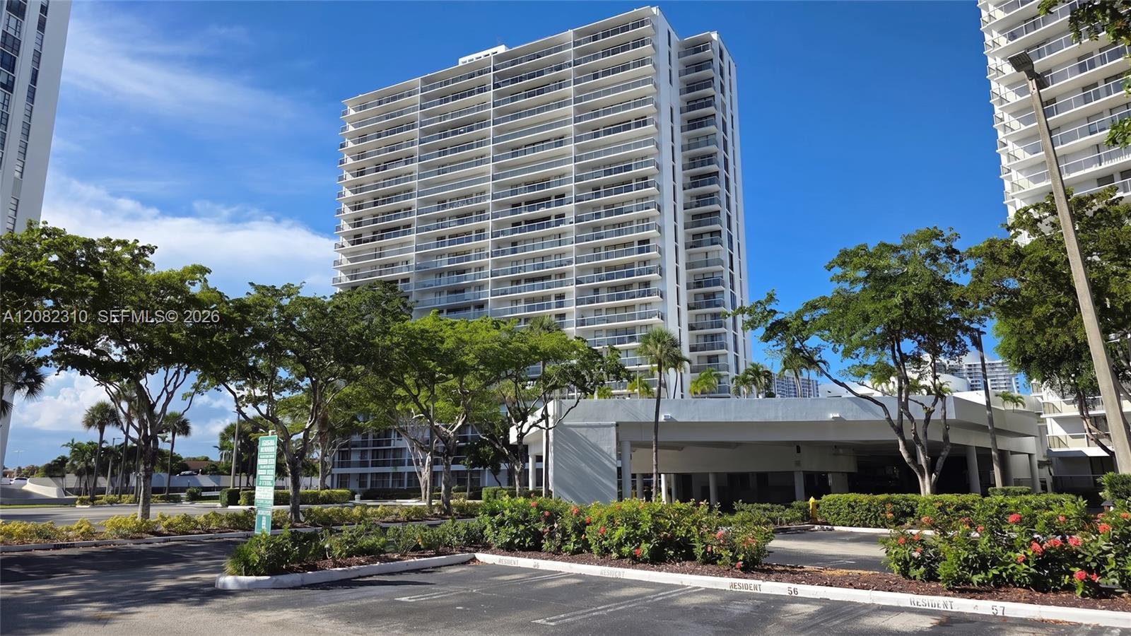 3701 N Country Club Dr # 701, Aventura FL 33180 photo 2