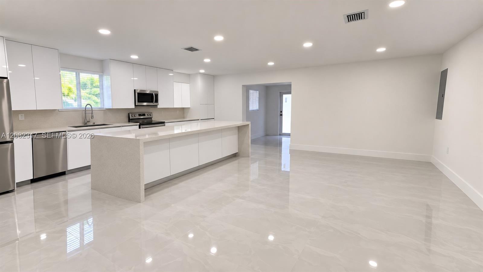 776 NW 10th St, Florida City FL 33034 photo 4