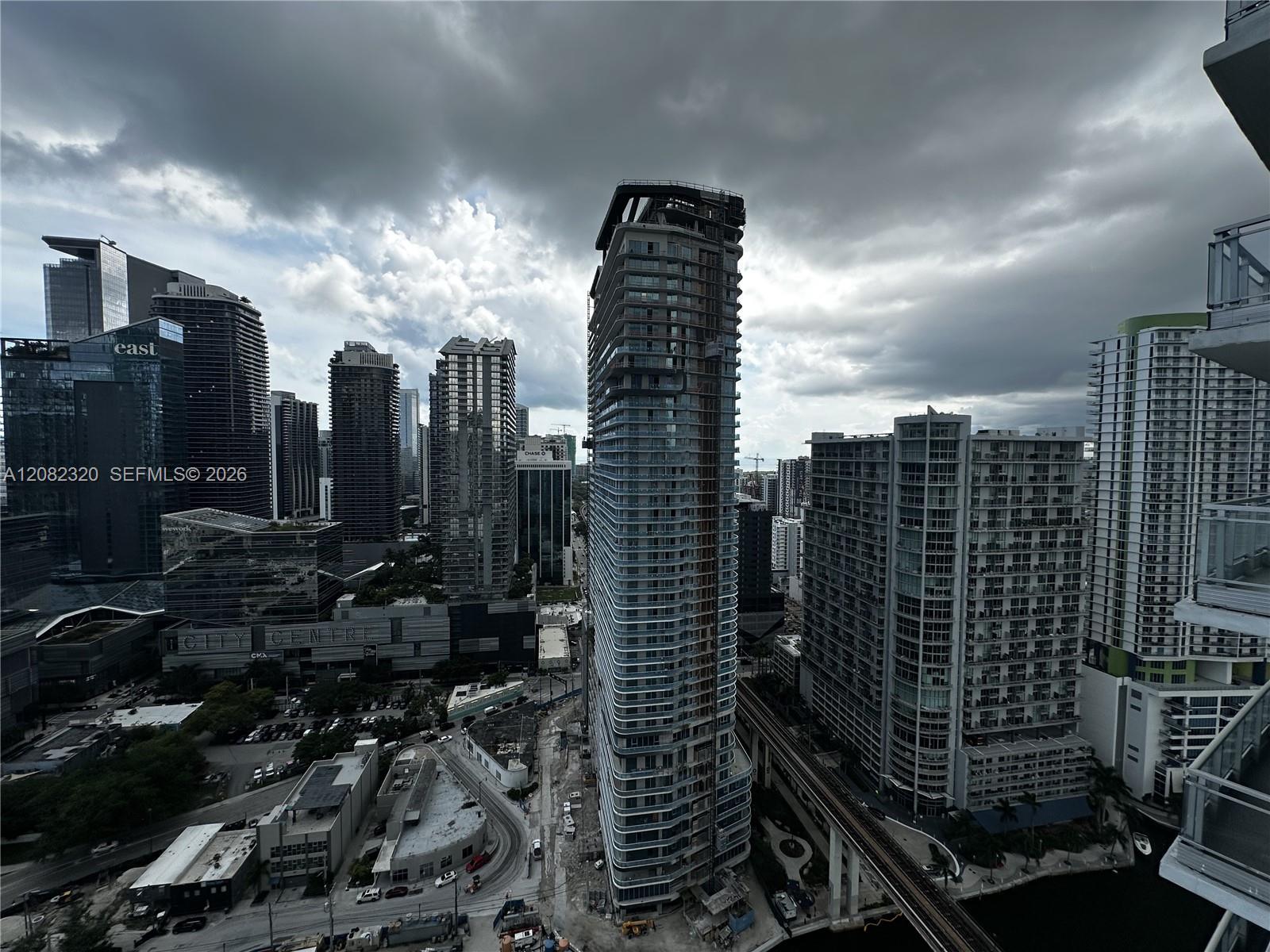 92 SW 3rd St # 3501, Miami FL 33130 photo 5