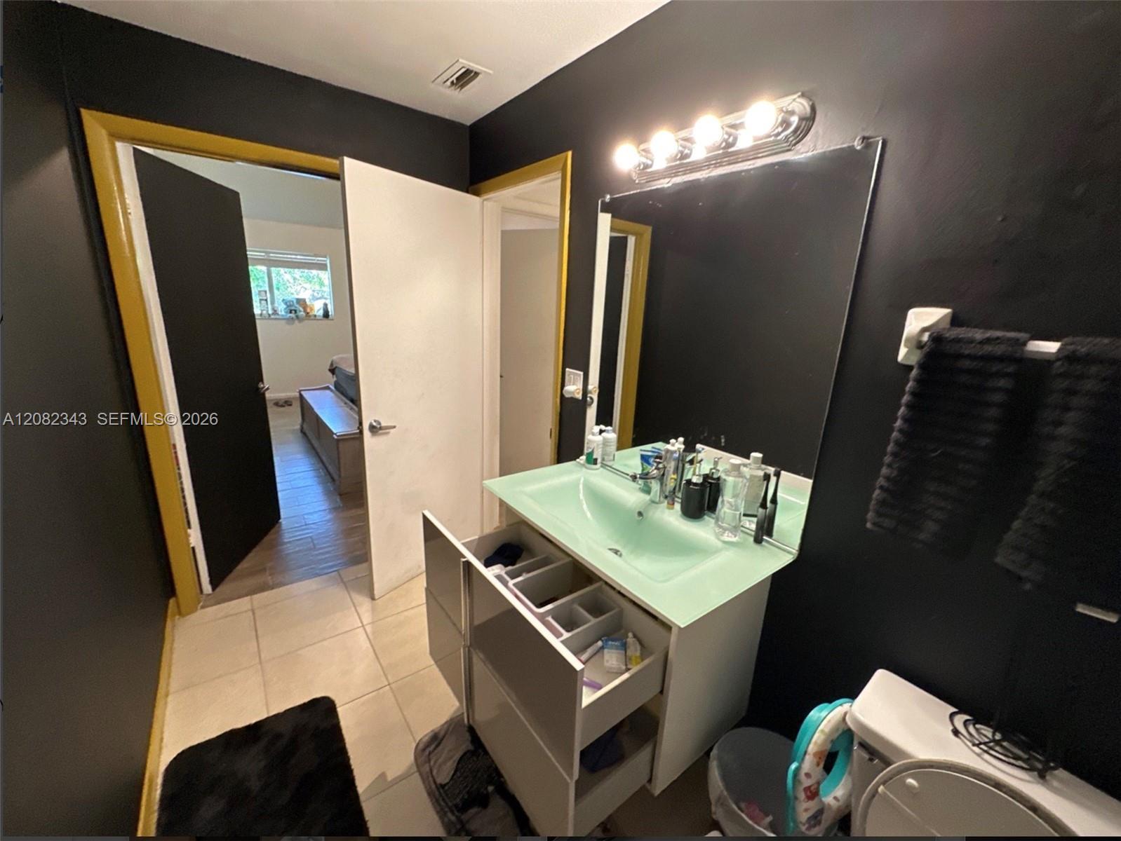 3405 NW 44th St # 204, Oakland Park FL 33309 photo 4