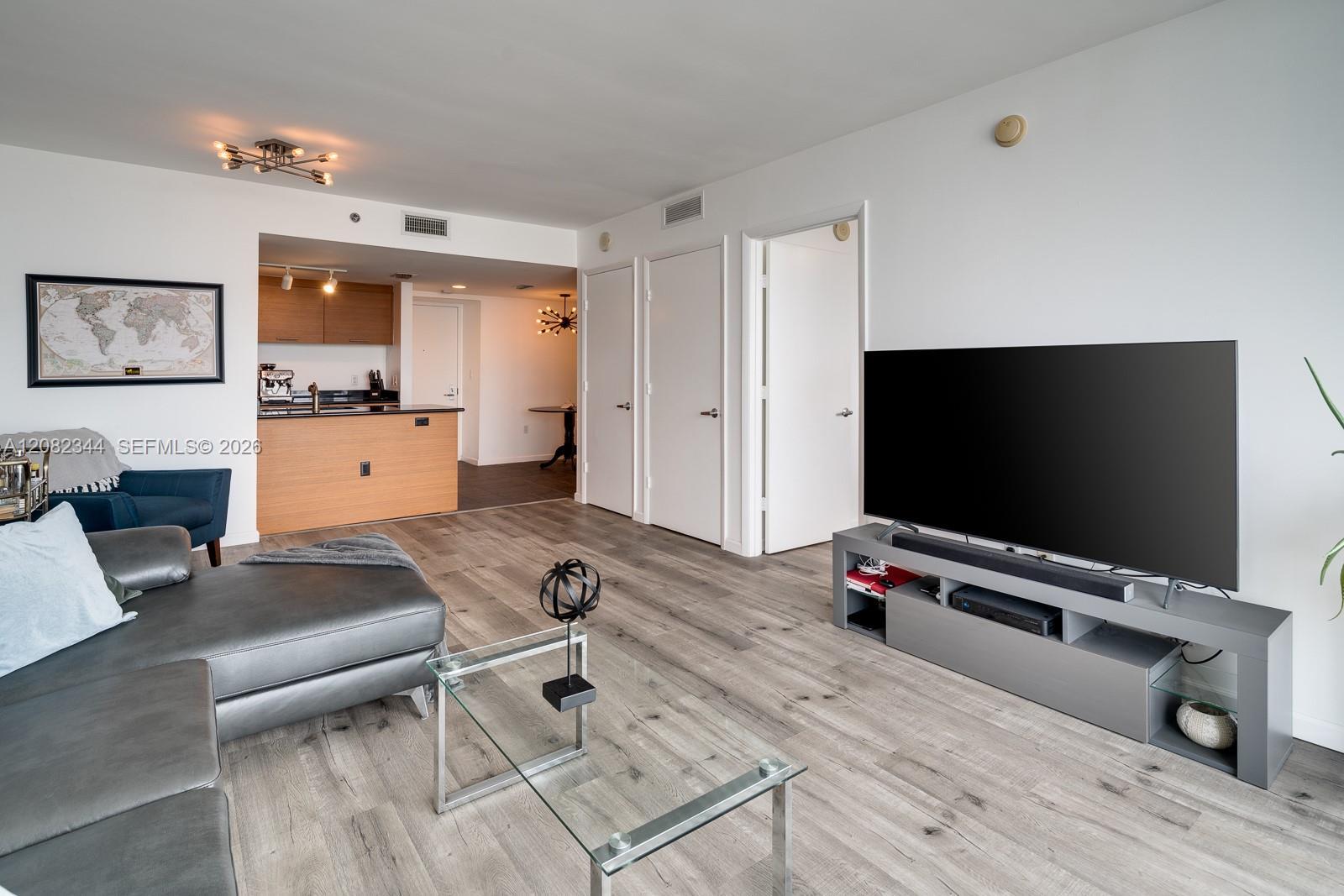 50 Biscayne Blvd # 4505, Miami FL 33132 photo 5